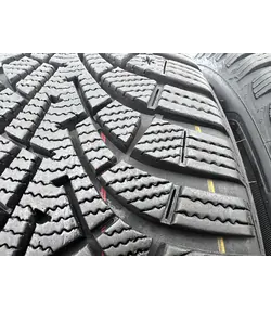 195/55 R16 Goodyear Ultra Grip téli gumi 5,5-7,5mm 4
