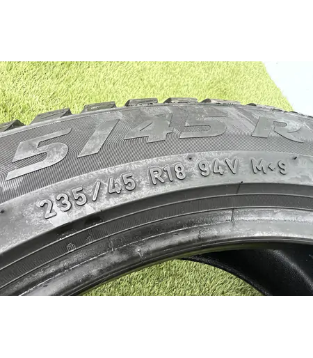 235/45 R18 Pirelli Sottozero téli gumi 6mm - Mobil Gumis 5