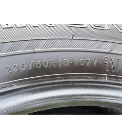 235/60 R18 Nokian WR Suv 4 téli gumi 6mm 5