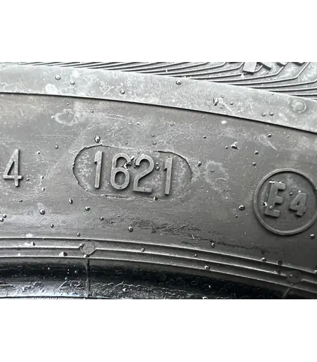 215/60 R16 Semperit Master Grip 2 téli gumi 5,5mm 5
