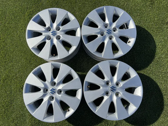 4x100 15" Suzuki gyári alufelni 5,5Jx15h2 ET50 alapértelmezett kép