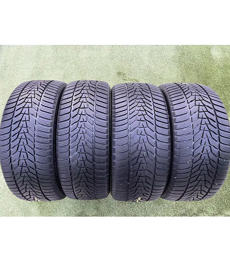 275/40 R20 Hankook Winter I’Cept Evo 3 téli gumi 8mm