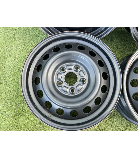5x114.3 16" Suzuki SX4 gyári lemezfelni 6Jx16h2 ET50 2