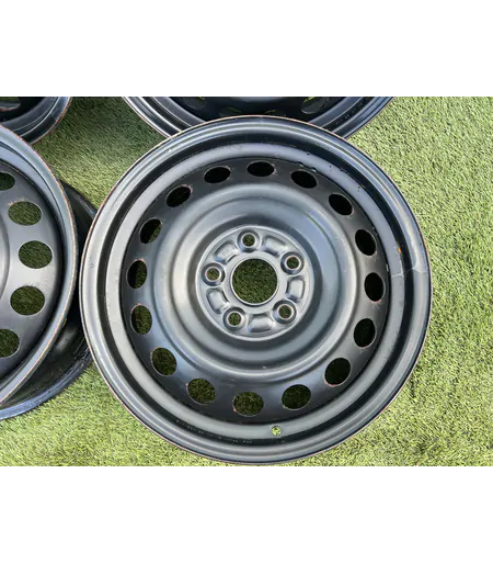 5x114.3 16" Suzuki SX4 gyári lemezfelni 6Jx16h2 ET50 3