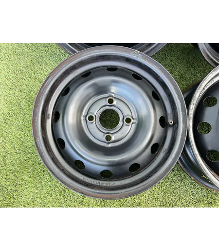 4x100 14" Hyundai gyári lemezfelni 5Jx14h2 ET46 2