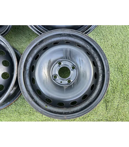 4x100 15" Renault gyári lemezfelni 5,5Jx15h2 ET43 3