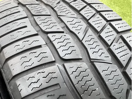 225/55 R16 Continental ContiWinterContact TS830P téli gumi 5mm 3