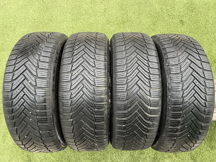 195/60 R16 Michelin Alpin 6 téli gumi 5-6mm alapértelmezett kép