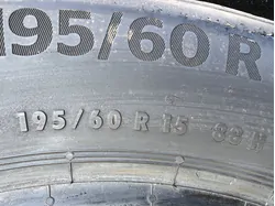 195/60 R15 Continental EcoContact 6 nyári gumi 5-5,5mm 6