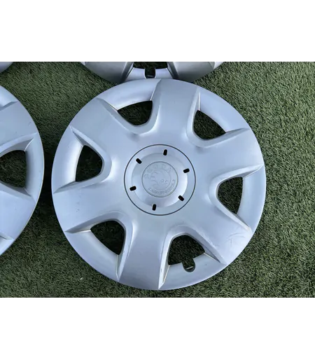 SKODA 15" dísztárcsa 3