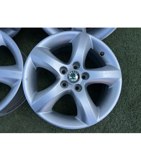 5x100 15" Skoda gyári alufelni 6Jx15h2 ET43 - Mobil Gumis 4