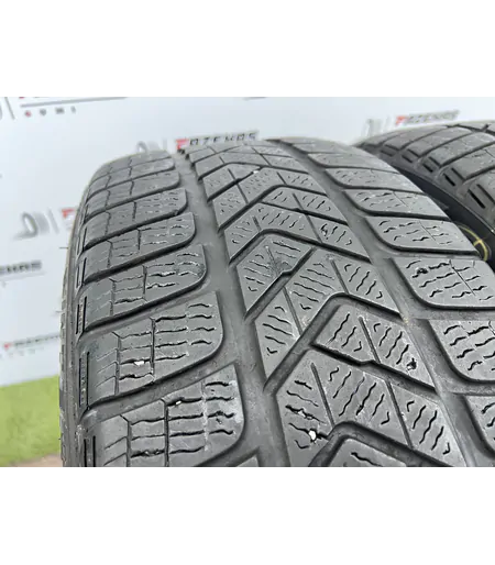 255/45 R19 Pirelli Sottozero 3 téli gumi 4,5-5mm 2