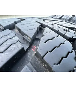 215/65 R16C Nokian SnowProof C téli gumi 8mm 4