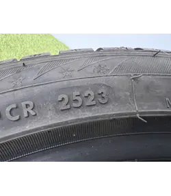 205/45 R17 Linglong Green Max Winter UHP téli gumi 8mm 5