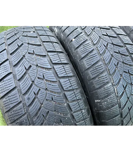 225/65 R17 Goodyear Ultra Grip Performance téli gumi 5-5,5mm 2