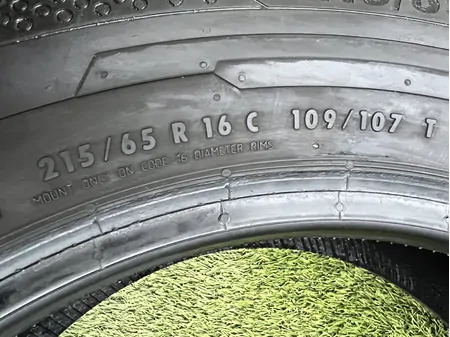 215/65 R16C Continental ContiVanContact 100 nyári gumi 6,5mm 5