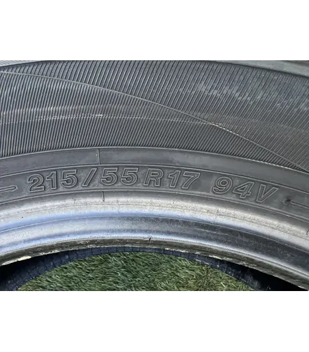 215/55 R17 Yokohama BluEarth nyári gumi 5-5,5mm - Mobil Gumis 4