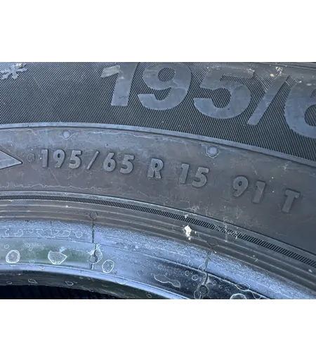195/65 R15 Semperit Speed Grip 5 téli gumi 8mm - Mobil Gumis 6