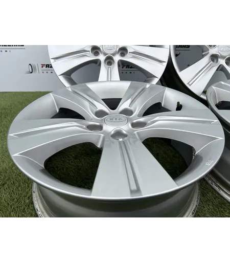 5x114.3 17" Kia gyári alufelni 6,5Jx17h2 ET35 - Mobil Gumis 6