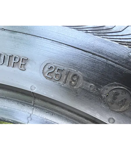 235/65 R17 Semperit Master Grip 2 téli gumi 7mm - Mobil Gumis 5