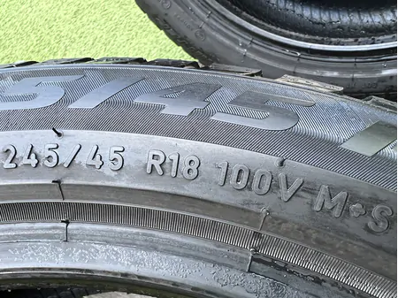 245/45 R18 Pirelli Sottozero 3 téli gumi 7mm 5