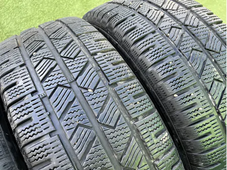 235/65 R16C Laufenn I Fit Van téli gumi 5-7mm 3