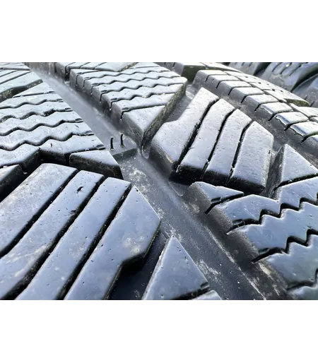 235/65 R16C Laufenn I Fit Van téli gumi 5-7mm - Mobil Gumis 4