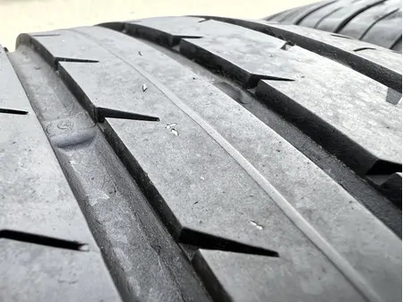 205/55 R16 Continental ContiPremiumContact 5 nyári gumi 6mm 4