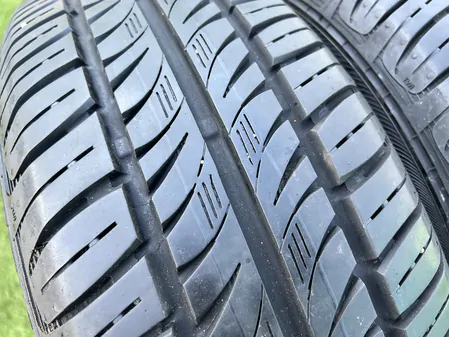 185/60 R14 Semperit Comfort- life 2 nyári gumi 6mm 2