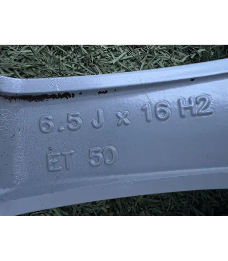 5x112 16" Volkswagen gyári alufelni 6,5Jx16h2 ET50 - Mobil Gumis 8