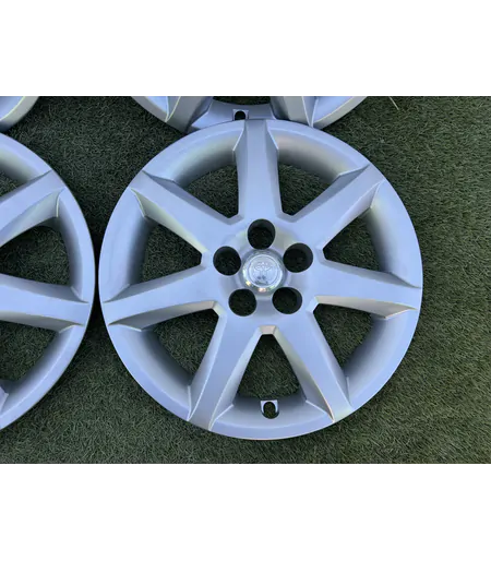 Toyota gyári 16" dísztárcsa - Mobil Gumis 3