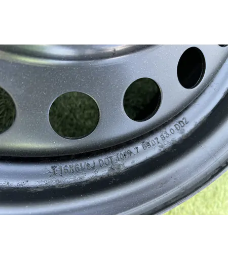5x114.3 16" Chrysler gyári lemezfelni 6,5Jx16h2 ET40 - Mobil Gumis 5