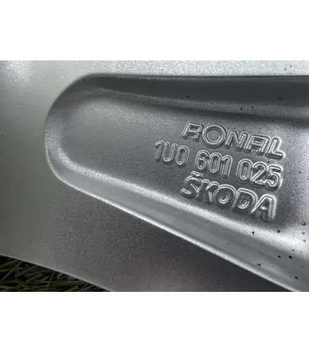 5x100 15" Skoda gyári alufelni 6Jx15h2 ET38 - Mobil Gumis 8