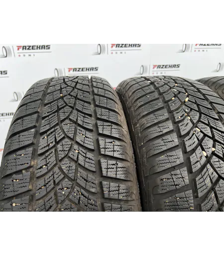 215/65 R16 Dunlop UltraGrip Performance téli gumi 5-8mm - Mobil Gumis 2