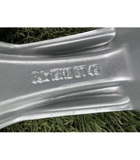 4x100 15" Volkswagen gyári alufelni 6Jx15h2 ET45 - Mobil Gumis 7