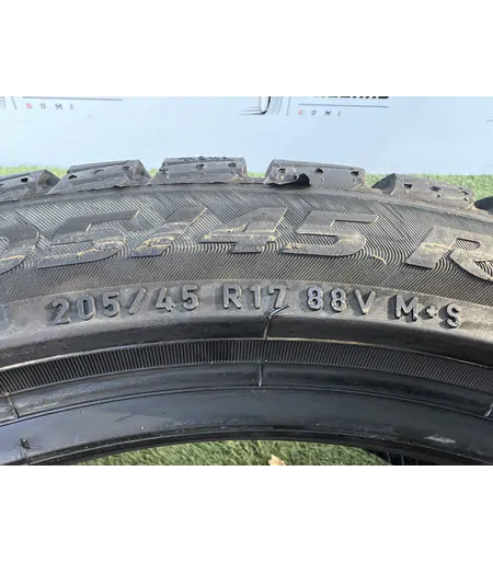 205/45 R17 Pirelli Sottozero 3 téli gumi 5,5mm - Mobil Gumis 5