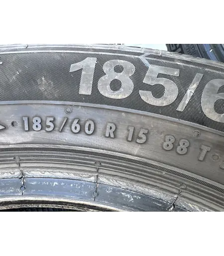185/60 R15 Semperit Speed Grip 5 téli gumi 6-7,5mm - Mobil Gumis 6