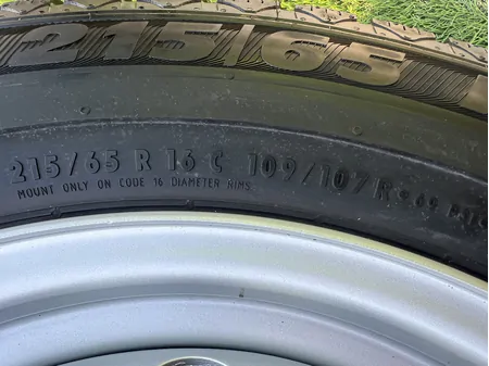 5x160 16" Ford Transit Custom gyári lemezfelni+TPMS újszerű 215/65 R16C téli gumikkal 5