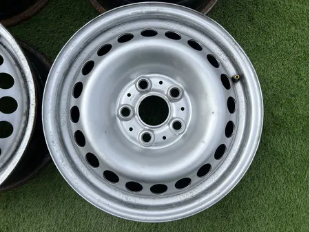 5x120 16" Volkswagen gyári lemezfelni 6,5Jx16h2 ET51 3