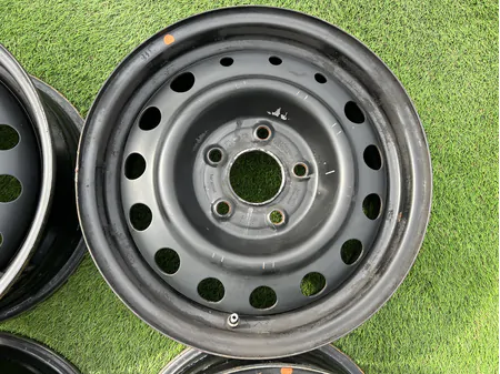 5x114.3 15" Hyundai,Kia gyári lemezfelni 6Jx15h2 ET46 4