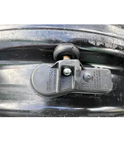 4x100 14" Hyundai gyári lemezfelni + TPMS szenzor 5,5Jx14h2 ET47 - Mobil Gumis 7