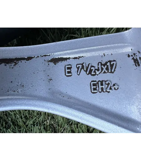 5x120 17" Bmw X1 gyári alufelni 7,5Jx17h2 ET34 - Mobil Gumis 7