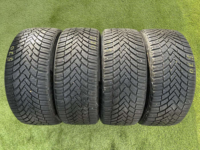 215/45 R16 Continental ContiWinterContact TS850 téli gumi 6-6,5mm alapértelmezett kép