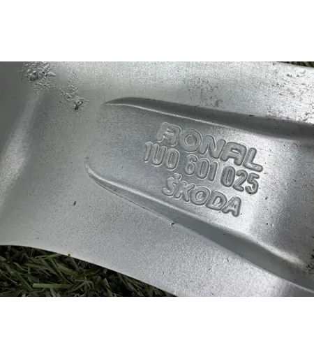 5x100 15" Skoda gyári alufelni 6Jx15h2 ET38 - Mobil Gumis 8