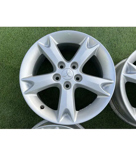 5x114.3 17" Mitsubishi gyári alufelni 7Jx17h2 ET46 - Mobil Gumis 5
