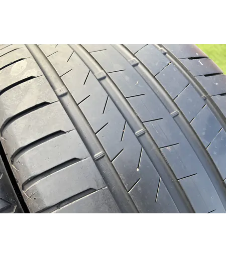 285/45 R20 Bridgestone Alenza 001 nyári gumi 4,5mm 3