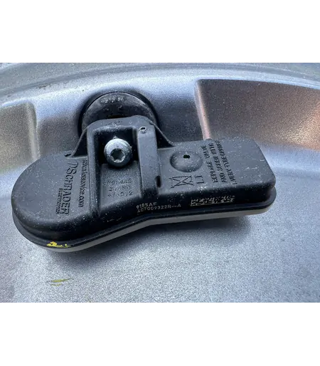 4x100 15" Dacia gyári alufelni + TPMS szenzor 6Jx15h2 ET40 - Mobil Gumis 8