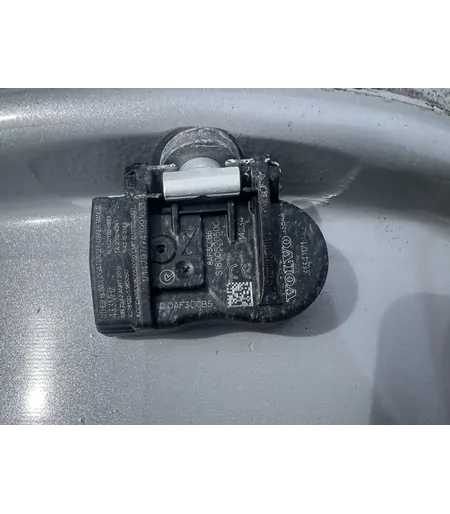 5x108 17" Volvo gyári alufelni +TPMS szenzor 7,5Jx17h2 ET55 - Mobil Gumis 9