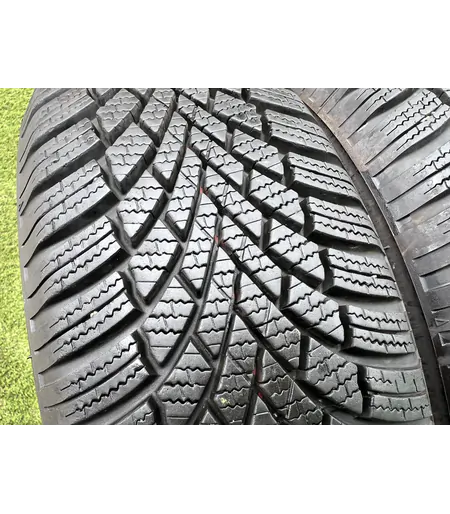 165/65 R15 Bridgestone Blizzak LM005 téli gumi 7mm 2
