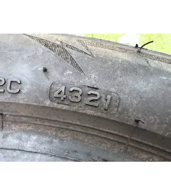 165/65 R15 Bridgestone Blizzak LM005 téli gumi 7mm 6